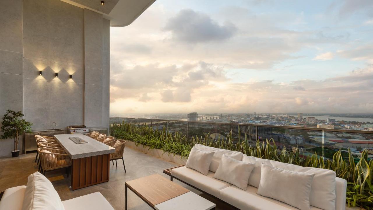The Peninsula Phnom Penh Hotell Eksteriør bilde